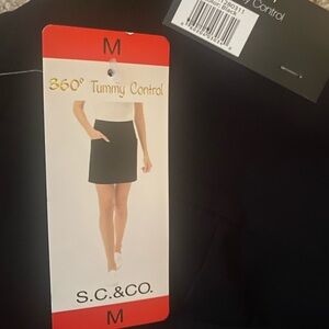 S.C.&CO. Women's Elegant Black Skort